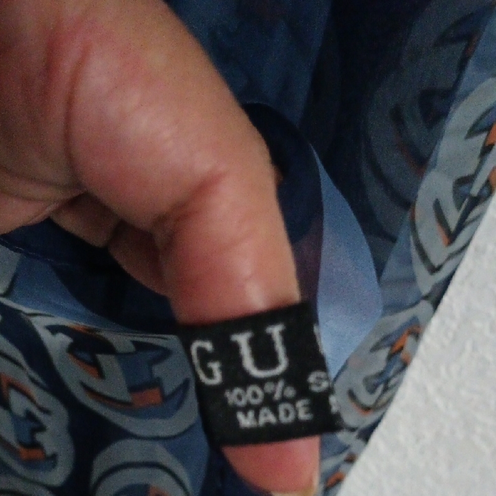 Gucci Sheer Navy Scarf with Logo Pattern - Picture 3 of 13